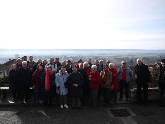 Le groupe devant la plaine de la Bièvre.