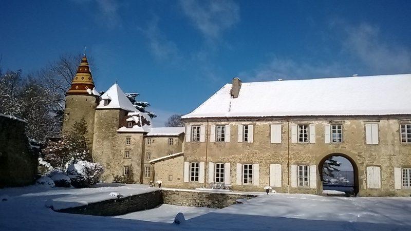Chateau de vallin sous la neige