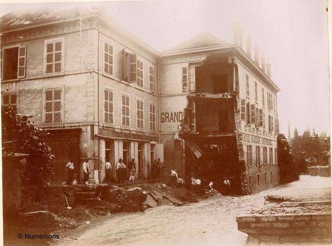 Inondation 1897 - Destruction du Grand Bazar